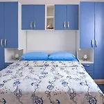 Cozy In Rogoznicko Zecevo
