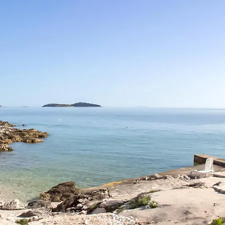 Cozy In Rogoznicko *