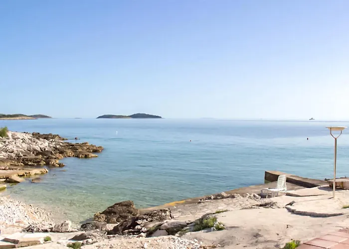 Cozy In Rogoznicko *